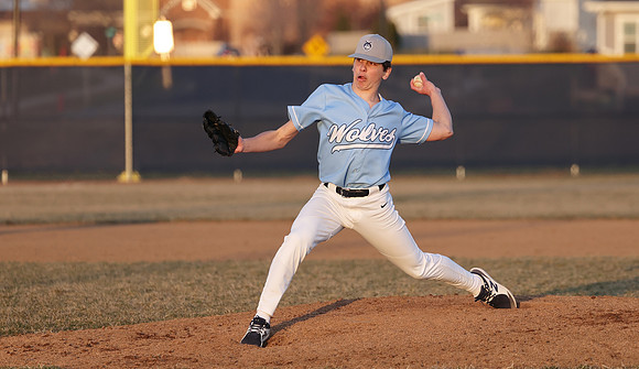 21 Jacob Holland  (41)