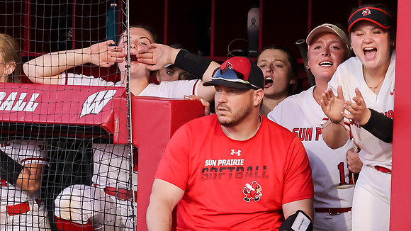 Coach Dan Morovitz (22)