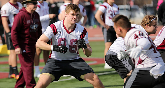 1 UWL 2018 Spring Practice  (17)