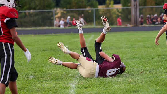 9-15-26 Omro Foxes vs. Mayville (1763)