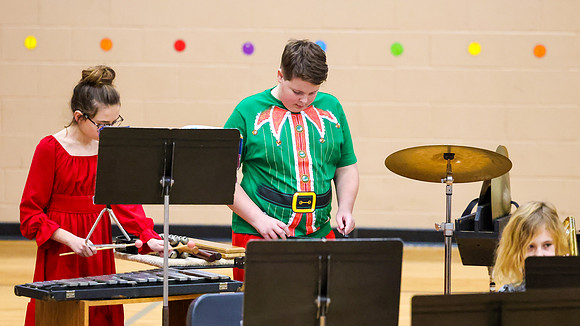 12-17-24 Cullen School Holiday Concert (15)