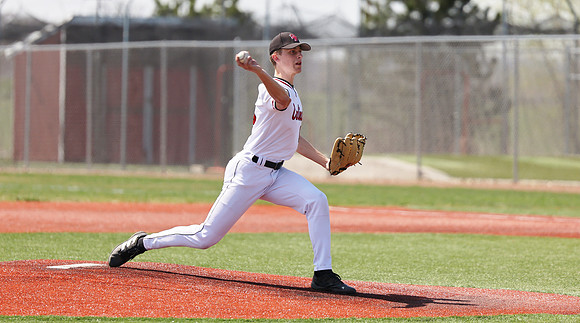 10 Evan Richmond  (2)
