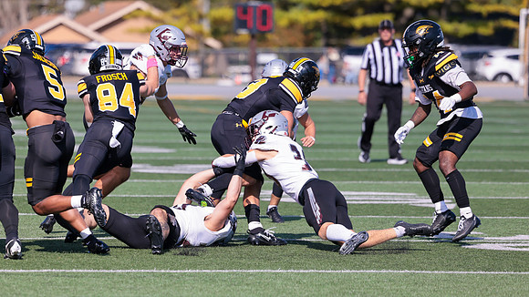 10-3-26 EAGLES vs. Oshkosh (897)
