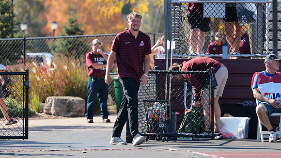 Coach Peyton Kleinheinz (2)