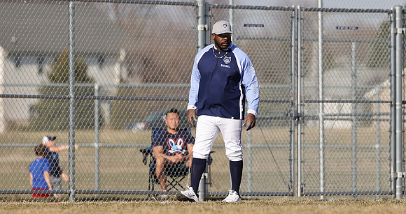 Coach Quentin Travis  (6)
