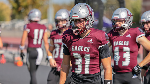 31 Noah Chenault (10)