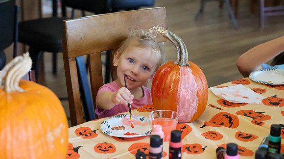 10-11-26 PUMPKI CARVING & Coloring (40)