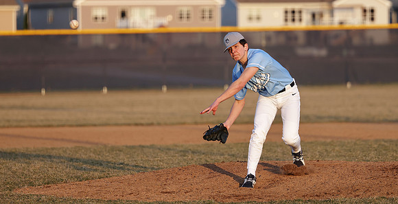 21 Jacob Holland  (18)