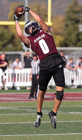 10-10-26 EAGLES vs. UW Whitewater (8)