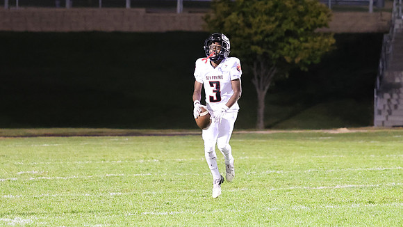 3 Deontae Spivey (17)