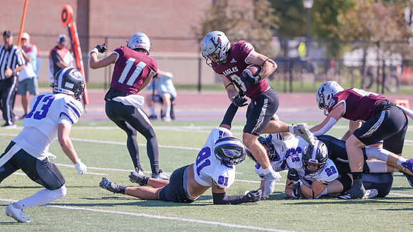 11 Evan Richmond (17)
