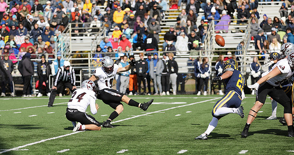 10-15-22 vs. UW Eau Claire  (68)