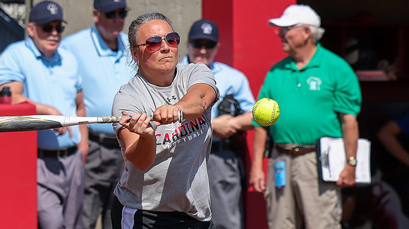 Coach Jamie Olson (20)