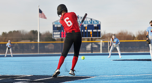 6 Carly Gross  (29)