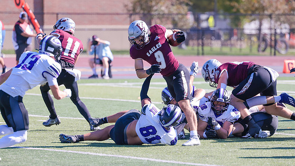 11 Evan Richmond (19)