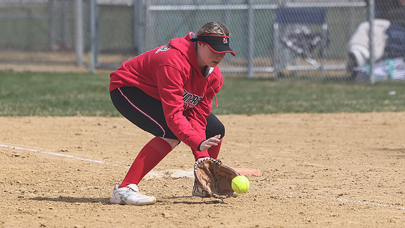 4-22-23 VARSITY vs. Wisconsin Rapids   (28)