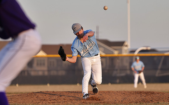 21 Jacob Holland  (34)