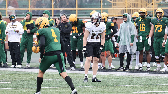 20 Stephen Munson (24)