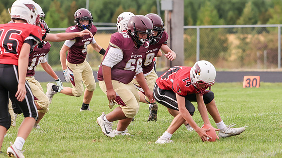 9-15-26 Omro Foxes vs. Mayville (831)