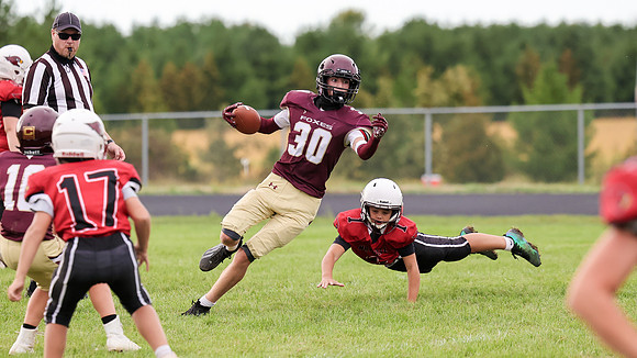 9-15-26 Omro Foxes vs. Mayville (1265)