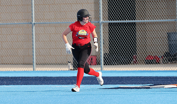 10 Kaylie Frydenlund  (15)