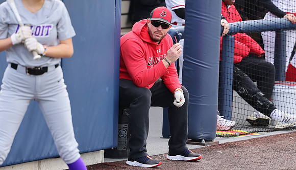 Coach Dan Morovitz (16)