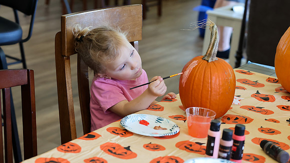 10-11-26 PUMPKI CARVING & Coloring (3)