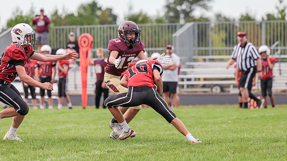 9-15-26 Omro Foxes vs. Mayville (1652)