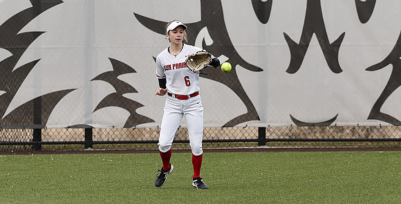 6 Carly Gross  (44)