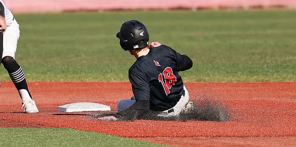 4-18-23 VARSITY vs. Madison La Follette (18)