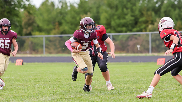 9-15-26 Omro Foxes vs. Mayville (990)