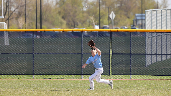 5-4-23 VARSITY vs. Sun Prairie East (7)