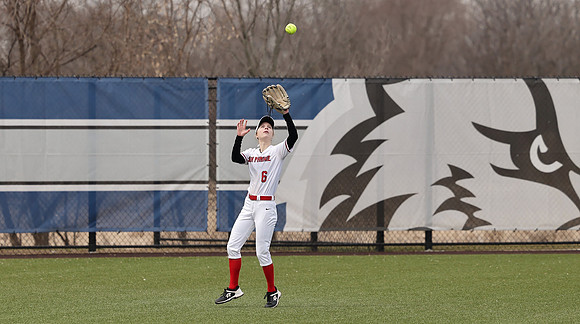 6 Carly Gross  (76)