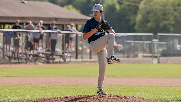 21 Jacob Holland  (4)
