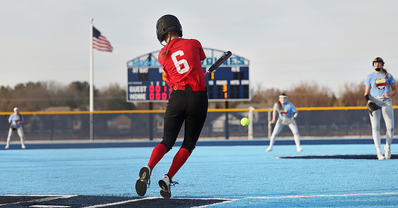 6 Carly Gross  (30)