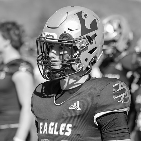 31 Noah Chenault (16)