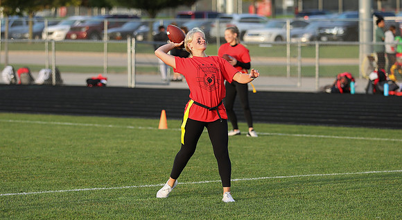 9-26-22 Powderpuff - Homecoming Week  (40)