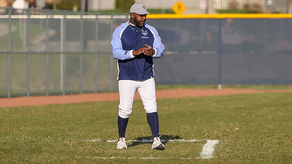 Coach Quentin Travis  (4)