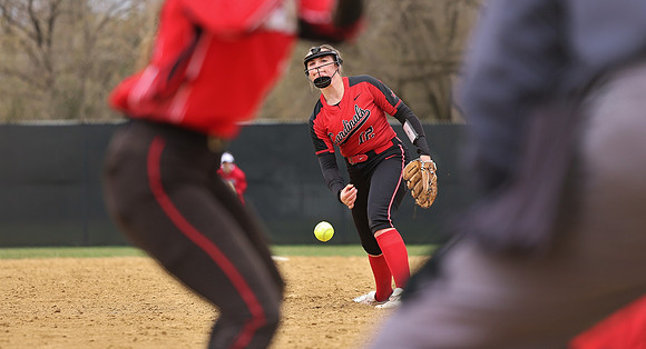 4-22-23 VARSITY vs. Wisconsin Rapids   (198)