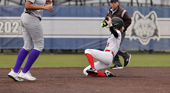 6 Carly Gross  (62)