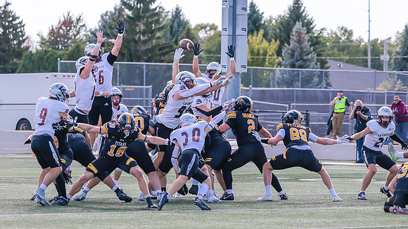10-3-26 EAGLES vs. Oshkosh (2525)