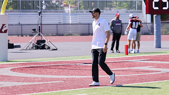 Coach Tarek Yaeggi (1)