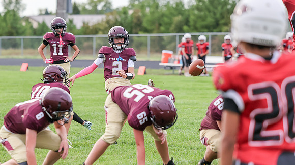 9-15-26 Omro Foxes vs. Mayville (1565)
