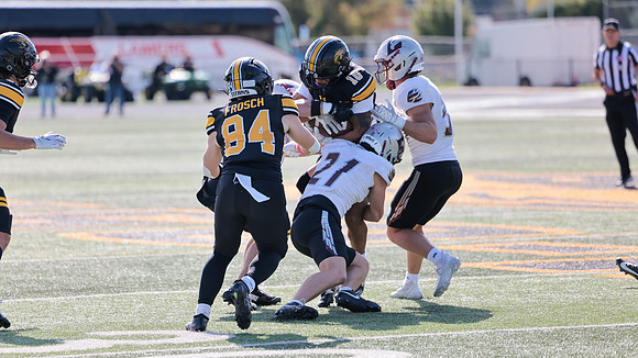 10-3-26 EAGLES vs. Oshkosh (1523)