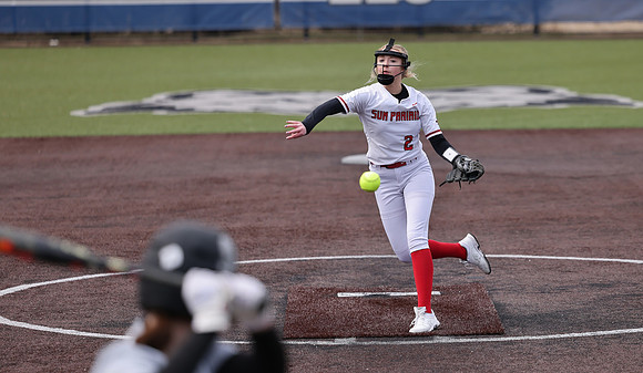 2 McKenna Gross  (45)