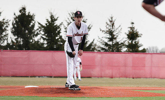 19 Zach Brzezinski  (3)