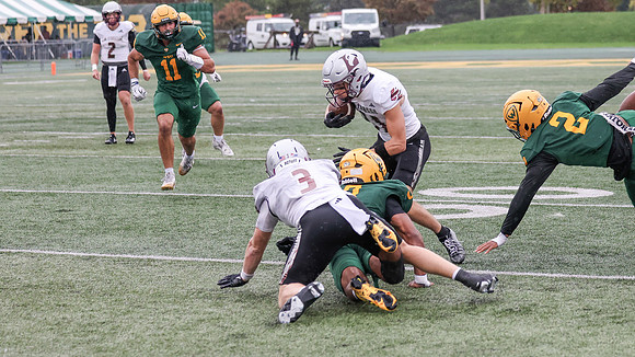 11 Evan Richmond (10)