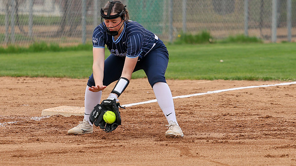 5-9-23 VARSITY vs. Sun Prairie East  (7)