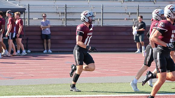 16 Evan Krein (28)