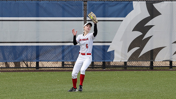 6 Carly Gross  (79)